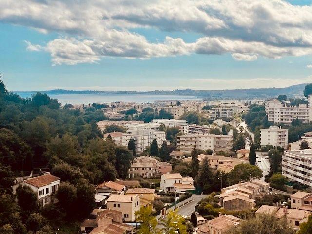 Loft - 62 m² - 2 pièces