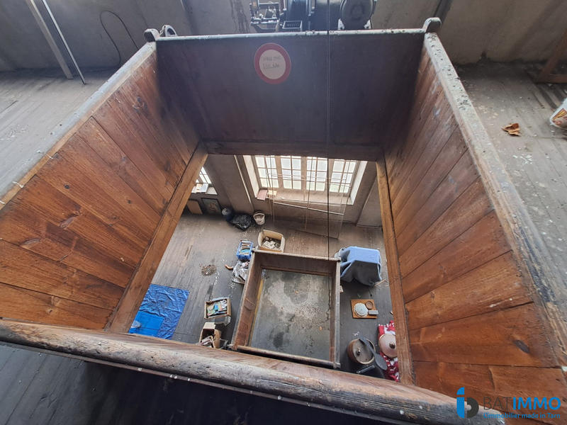 Local d'activités - 1 800 m²