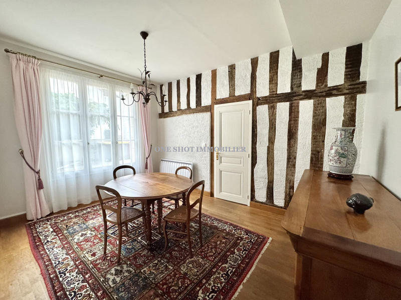 Maison - 170 m² - 8 pièces