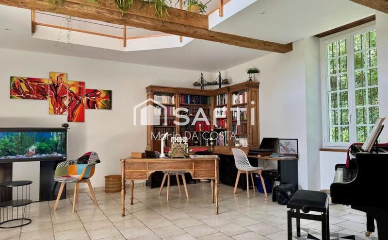 Maison de maîtres - 235 m² - 6 pièces