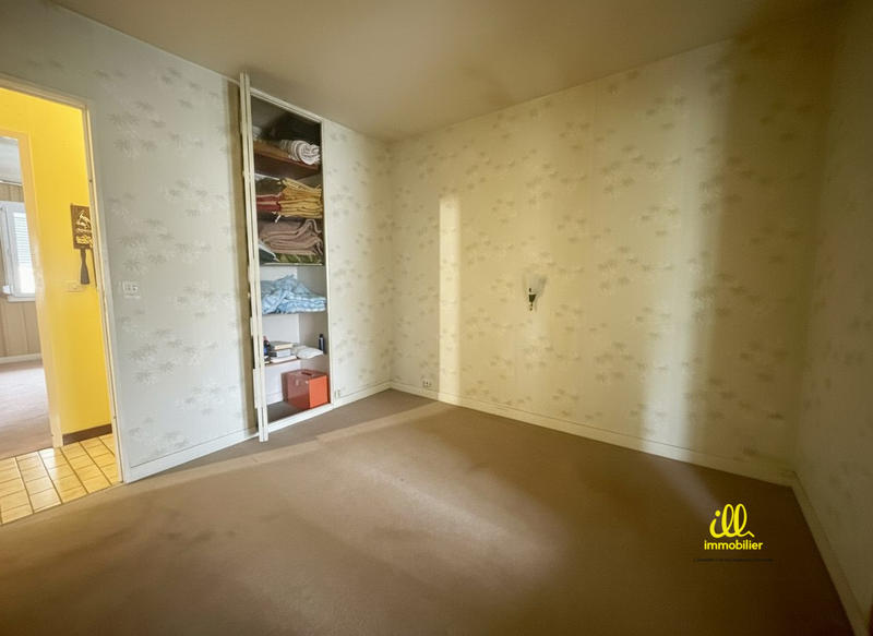 Maison - 94 m² - 5 pièces