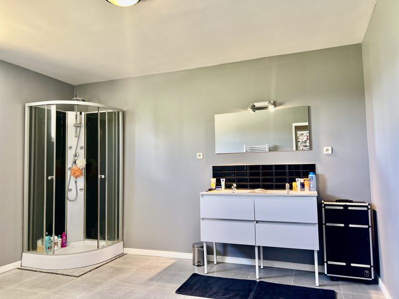 Maison traditionnelle - 150 m² - 5 pièces