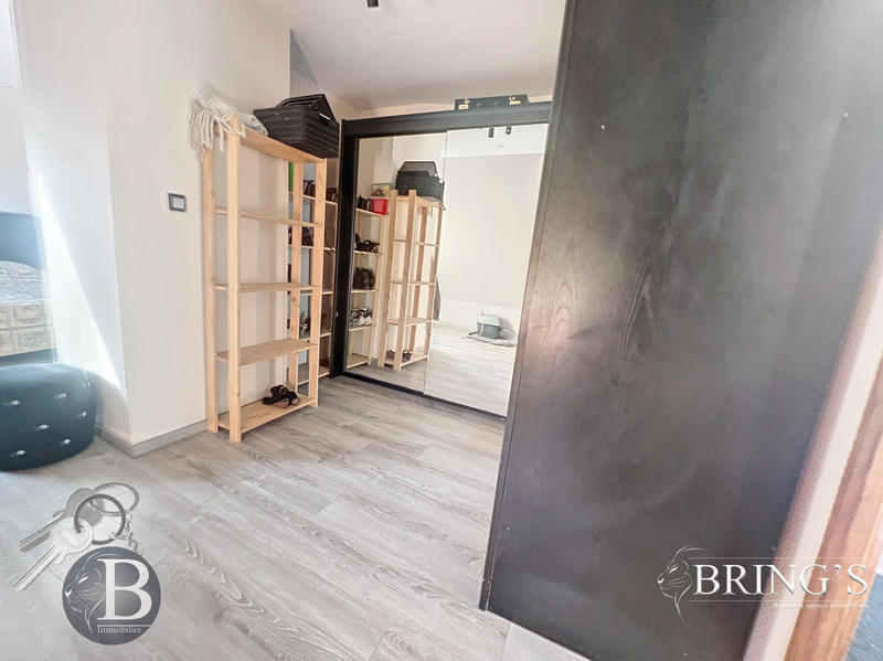 Maison - 200 m² - 6 pièces