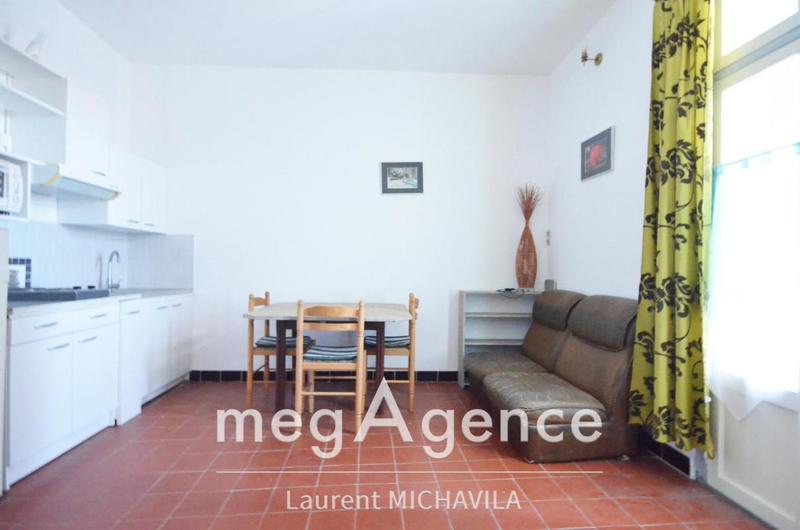 Maison - 247 m² - 14 pièces