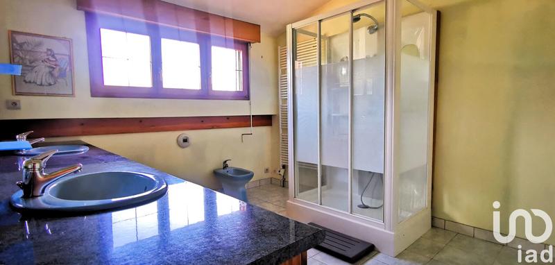 Maison - 288 m² - 8 pièces