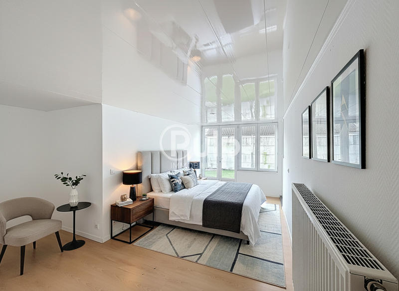 Maison - 176 m² - 8 pièces