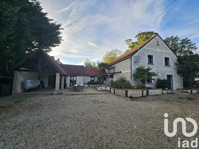 Maison - 200 m² - 4 pièces