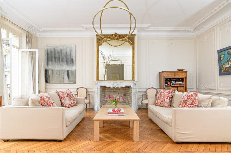 Appartement - 236 m² - 8 pièces