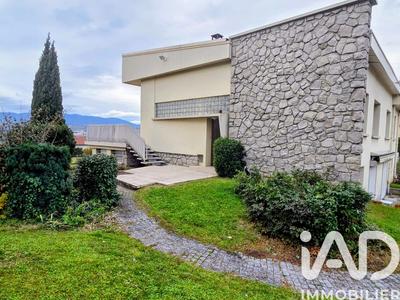 Maison - 209 m² - 7 pièces