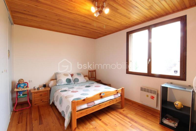 Maison - 185 m² - 7 pièces