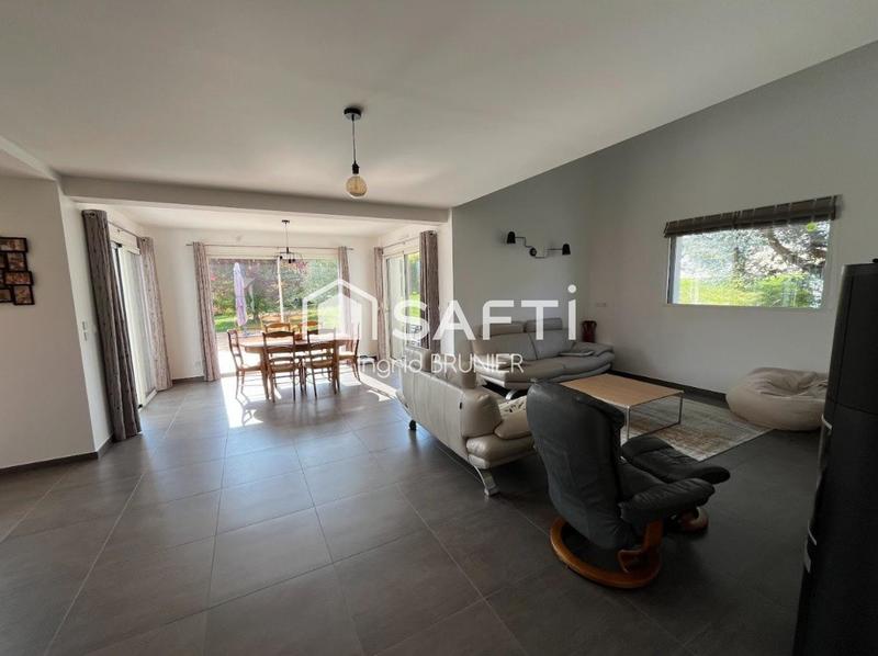 Villa - 170 m² - 5 pièces