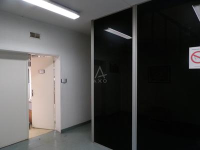 Entrepôt - 583 m² - 9 pièces