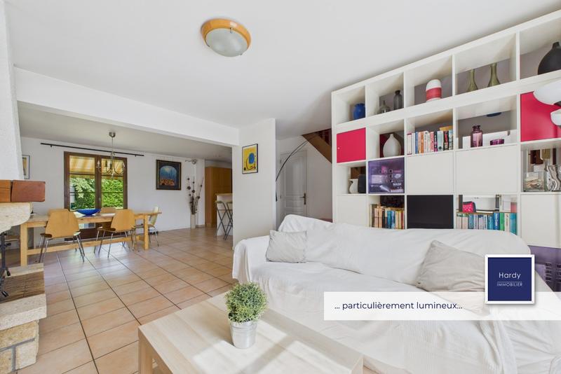 Maison - 123 m² - 6 pièces