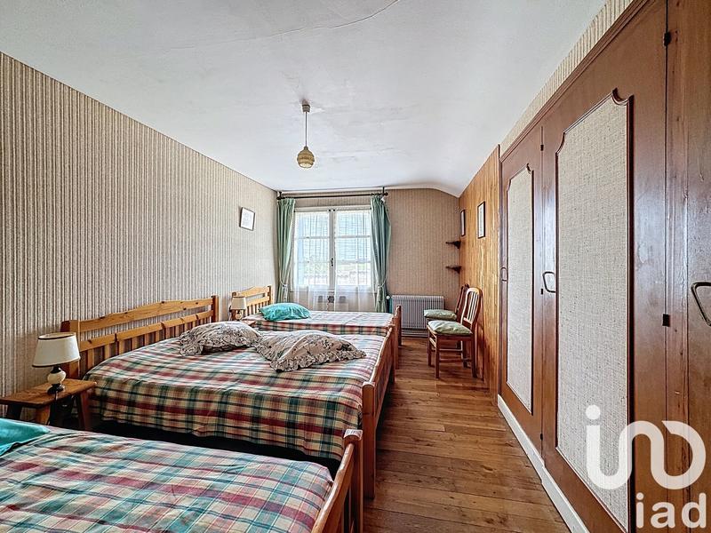 Maison - 255 m² - 9 pièces