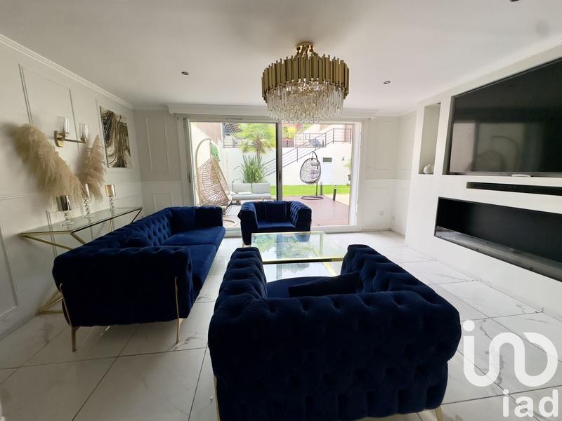 Maison - 159 m² - 6 pièces