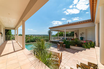 Villa - 180 m² - 7 pièces