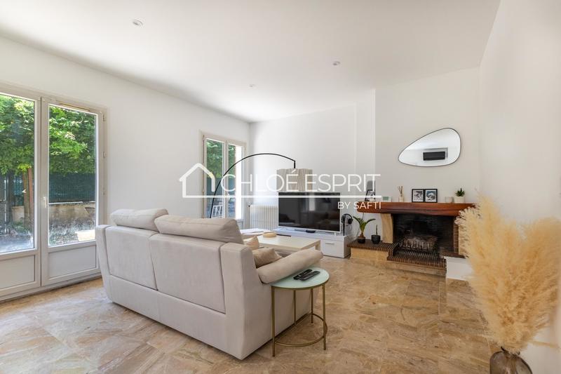 Maison - 167 m² - 10 pièces