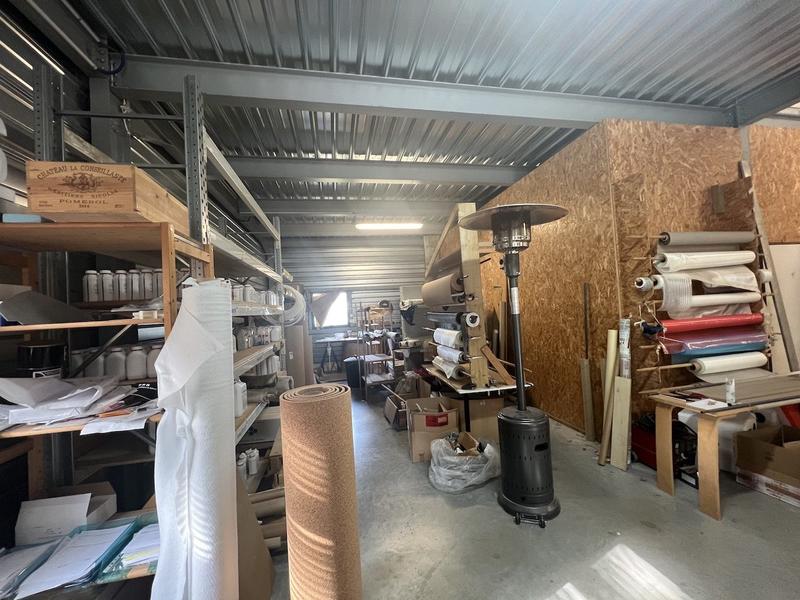 Local d'activités - 563 m² - 13 pièces