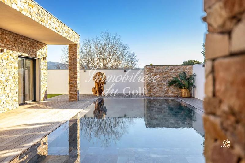 Villa - 158 m² - 5 pièces