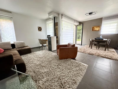 Maison - 107 m² - 6 pièces