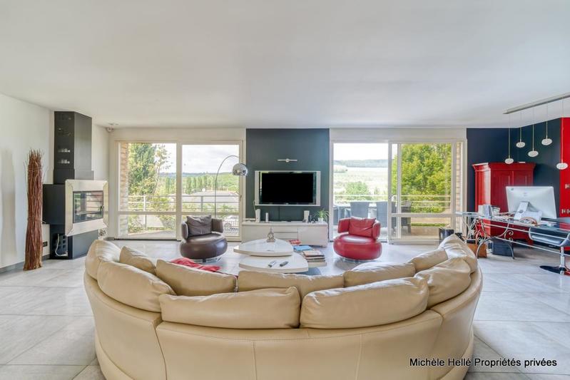 Maison - 285 m² - 7 pièces