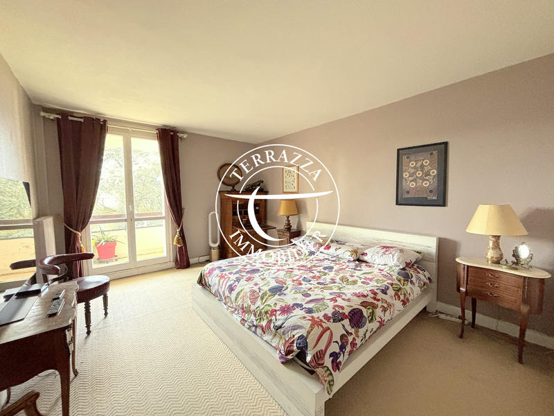 Duplex - 198 m² - 8 pièces