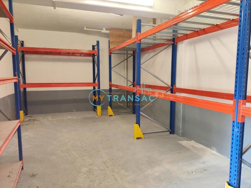 Local d'activité / Entrepôt - 130 m²