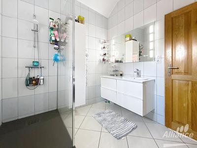 Appartement - 94 m² - 3 pièces