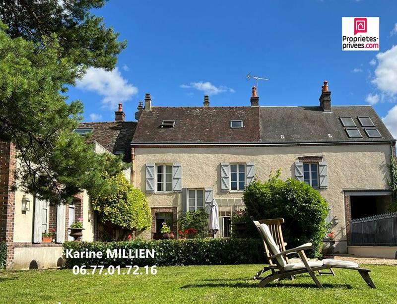 Maison - 200 m² - 8 pièces