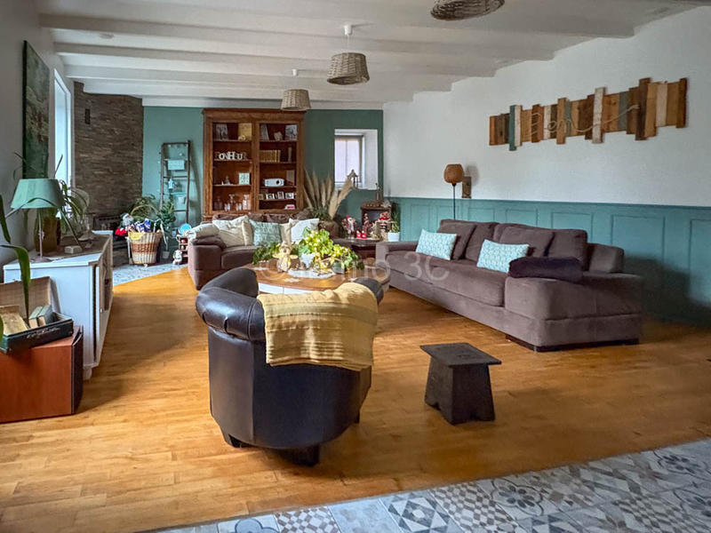 Maison en pierre - 201 m² - 7 pièces