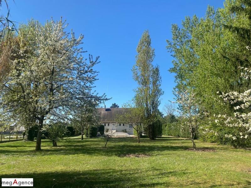 Maison - 216 m² - 8 pièces