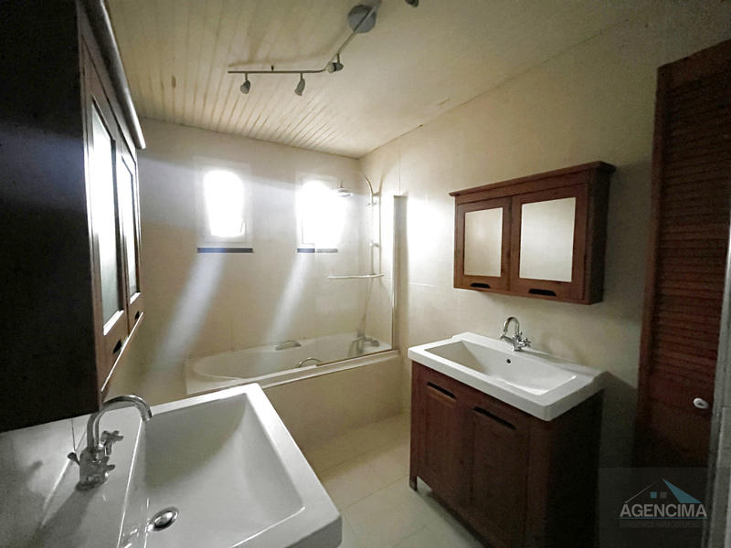 Maison - 120 m² - 6 pièces