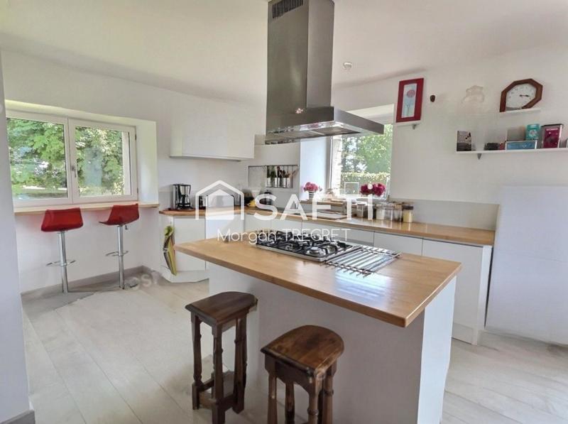 Maison - 151 m² - 7 pièces