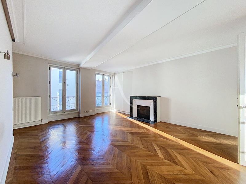 Appartement - 177 m² - 5 pièces