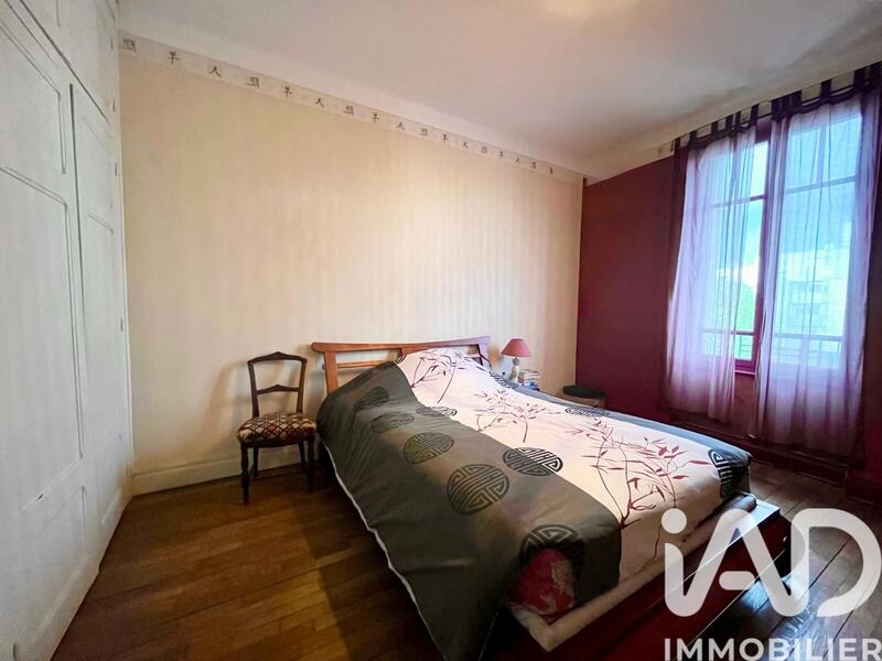 Maison - 99 m² - 8 pièces