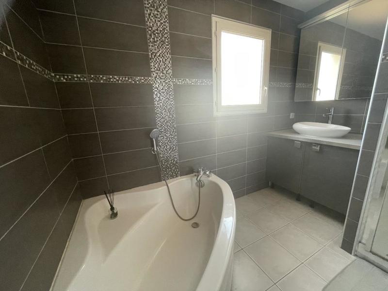 Villa - 105 m² - 5 pièces