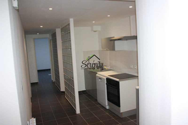 Appartement - 90 m² - 5 pièces