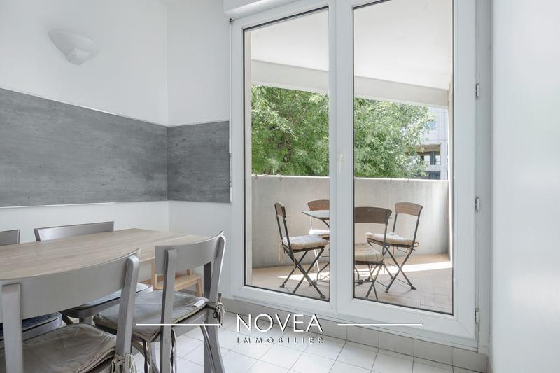 Appartement - 99 m² - 4 pièces