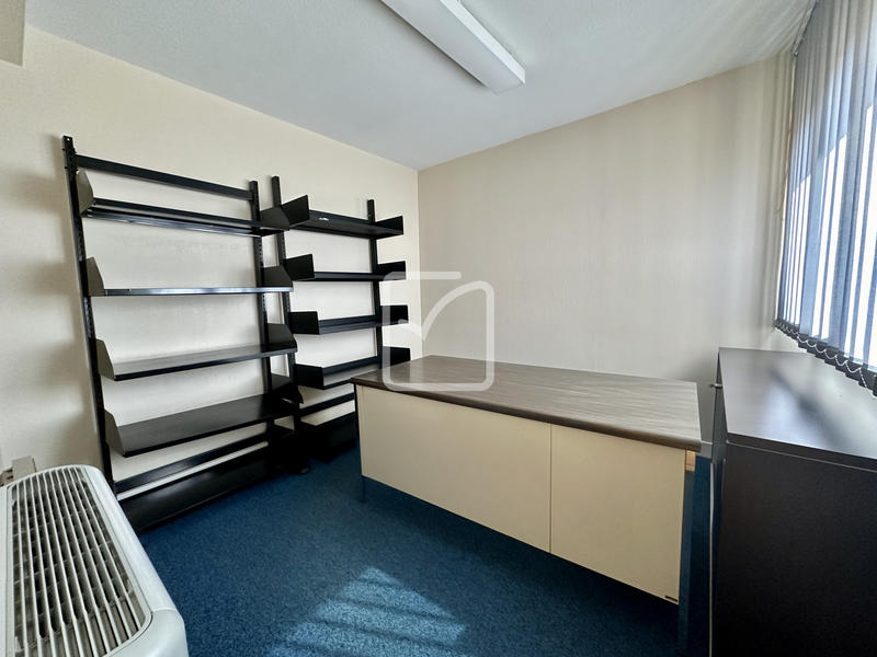 Bureau - 165 m² - 12 pièces