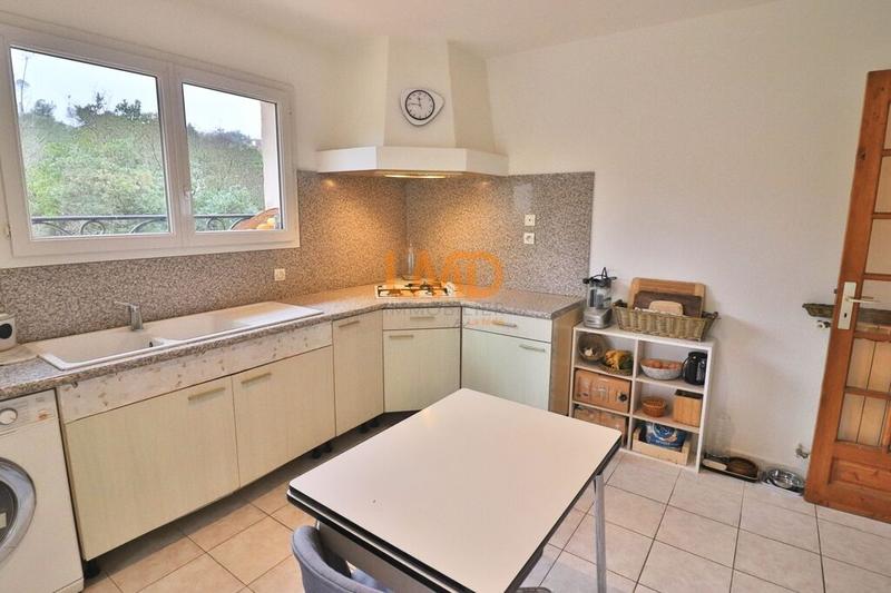 Villa - 106 m² - 4 pièces