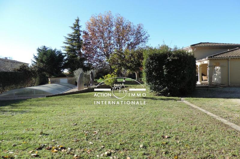 Villa - 206 m² - 6 pièces