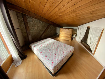 Maison - 233 m² - 5 pièces