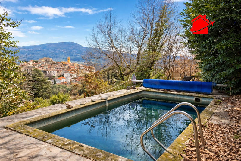 Maison - 207 m² - 5 pièces