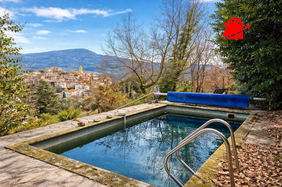 Maison - 207 m² - 5 pièces