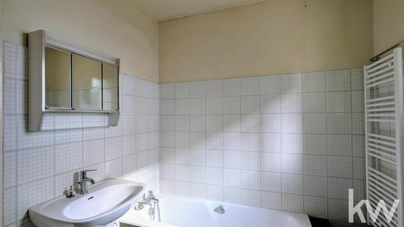 Maison - 205 m² - 8 pièces