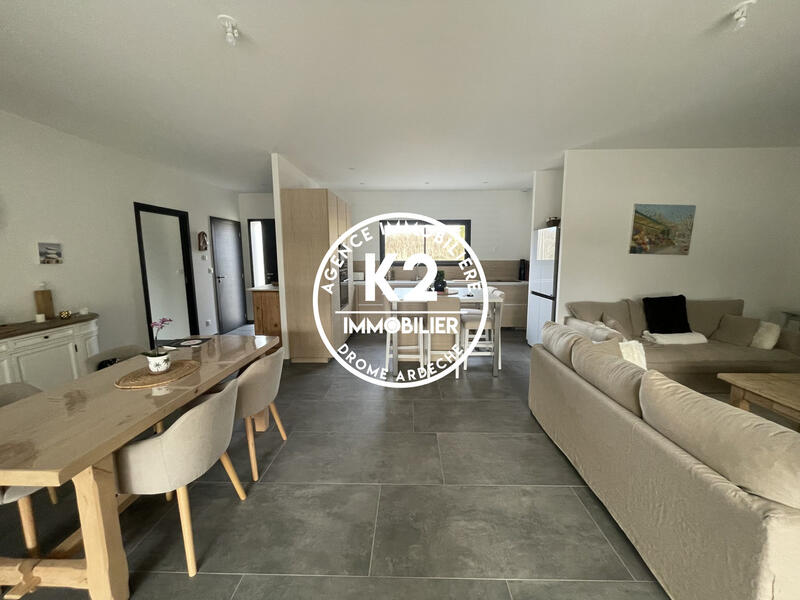 Maison - 124 m² - 5 pièces