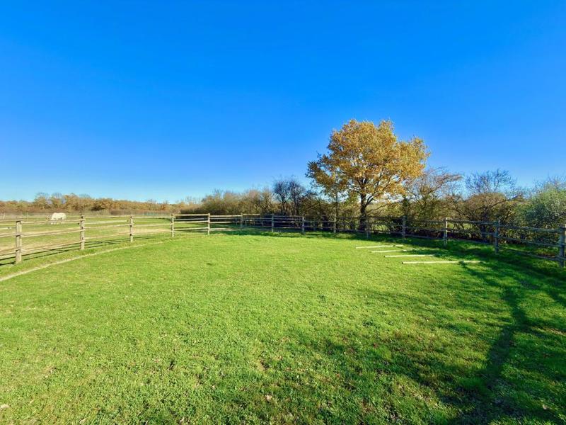 Maison - 192 m² - 9 pièces