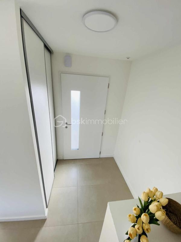 Maison traditionnelle - 137 m² - 5 pièces