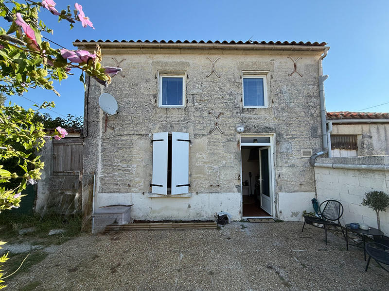 Maison - 177 m² - 12 pièces