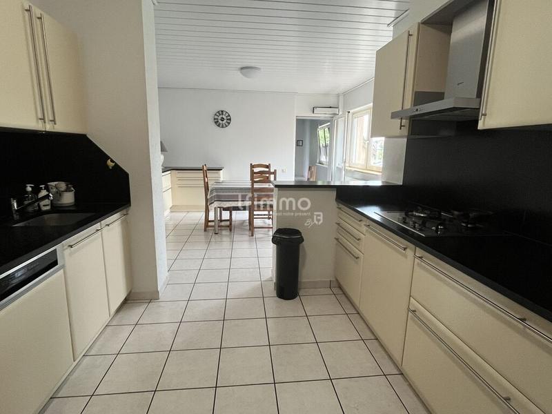 Maison - 186 m² - 7 pièces